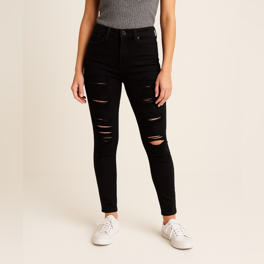 American Eagle Next Level Stretch Hi-Rise Jegging Black Distressed